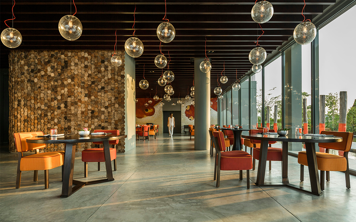 コモ ポイント ヤム